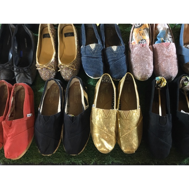 TOMS รองเท้ามือสอง งานสวย งานคัด แบรนด์แท้