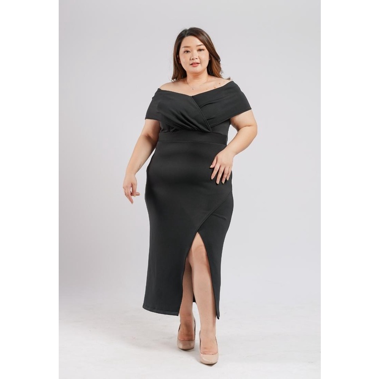 Xtramiles Plus Size Dress Kourtney Black