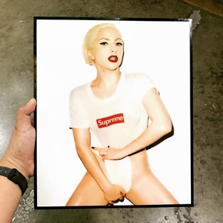 กรอบรูป Lady Gaga Supreme