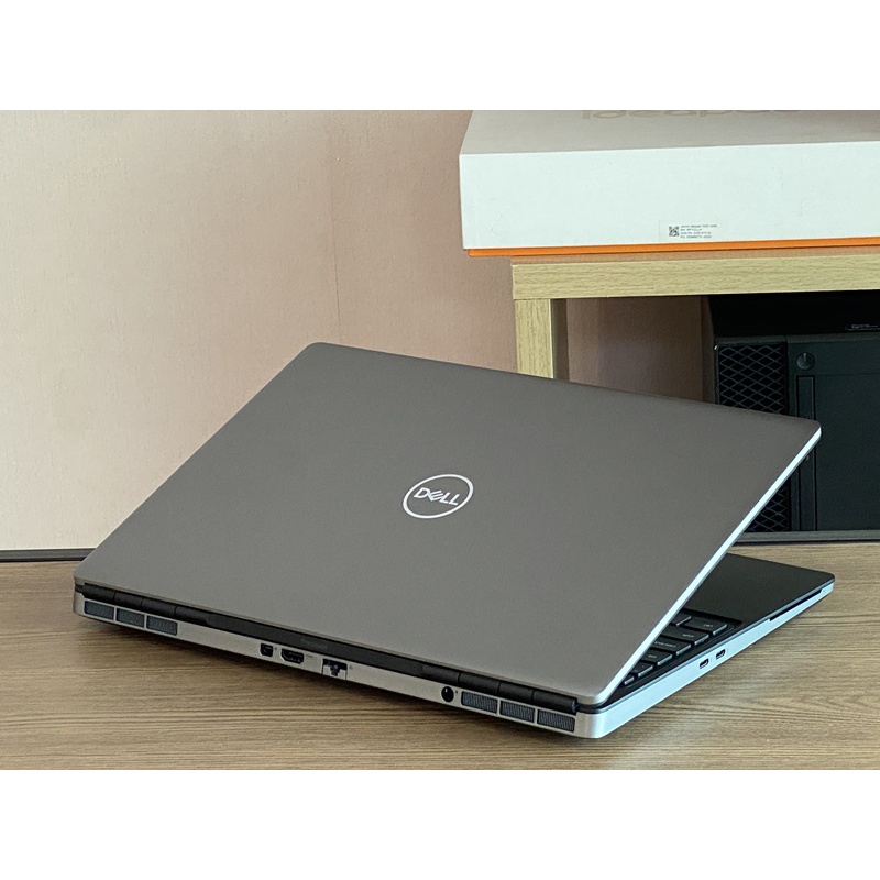 ​Dell Precision M7550 Mobile Worktstation i7-10750H SSD1TB RAM16GB NVIDIA Quadro T2000 (4GB GDDR6) อ