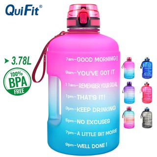 QuiFit ขวดน้ำพลาสติก มีทีล็อคปิดฝา ปราศจากสาร BPA สำหรับเล่นกีฬา ฟิตเนส ขนาด 3,78 ลิตร