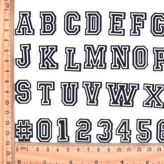 1pcs ตัวอักษรสีดําและสีขาว PVC DIY รองเท้าแตะรองเท้าตกแต่งหั…