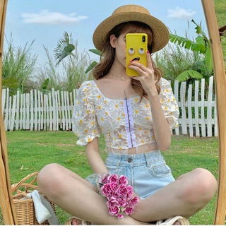 เสื้อครอปปัหลายดอกเดซี่น่ารักมาก🌼