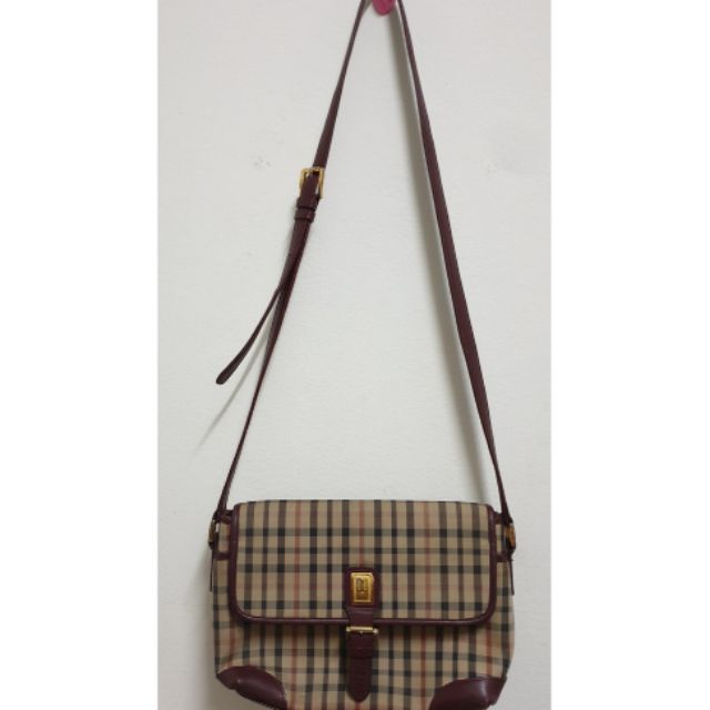 กระเป๋าสะพาย Daks London แท้