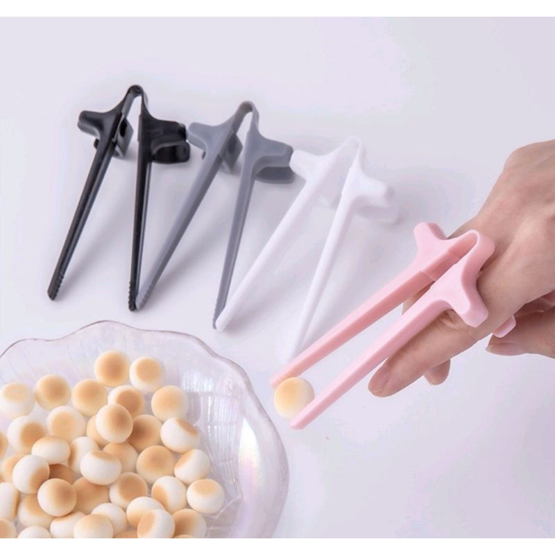 พร้อมส่ง ตะเกียบนิ้วมือคีบขนมไม่เลอะมือ ใช้ง่าย