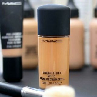 ⭐โปรปัง😱 MAC รองพื้นรุ่น Studio fix fluid แท้!! รองพื้นตัวดัง SPF 15 ตัวเดียวจบ ขนาด 30ml💋