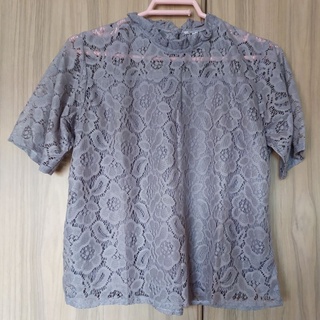 เสื้อลูกไม้ มือ1 สีเทา สีครีม พร้อมส่ง