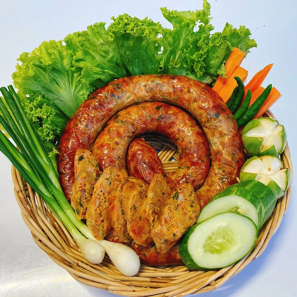 ไส้อั่วโฮมเมดสูตรเชียงใหม่ขนาด500กรัม รสดั้งเดิม  เน้นหมู มันน้อย รสชาติอร่อย หอมสมุนไพร เครื่องแกงทำเอง thumbnail 5