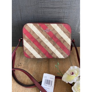 (ผ่อน0%) กระเป๋าสะพายข้าง COACH MINI CAMERA BAG IN SIGNATURE CANVAS WITH DIAGONAL STRIPE PRINT C1387 ทรงกล่อง ซี ขาวแดง