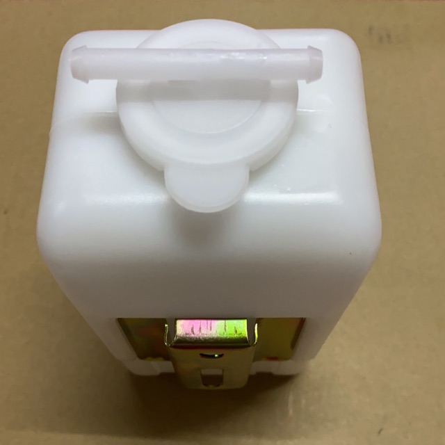 กระป๋องพักน้ำดัดแปลงทั่วไปขนาดเล็ก