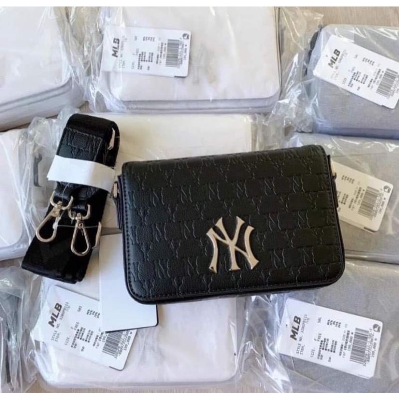 MLB ⚠️🇰🇷Restock‼️ชนช็อป⚡🔥Crossbody bag NY สีดำ/สีขาว🇰🇷💥แท้‼️**จำนวนจำกัด