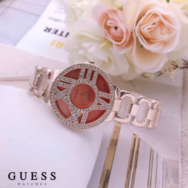 ⏰ GUESS WATCH ⏰
นาฬิกาสายเลส