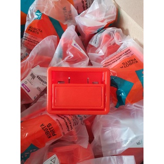 มือจับฝาครอบตู้นวด มือจับส้ม รถเกี่ยว คูโบต้า แท้