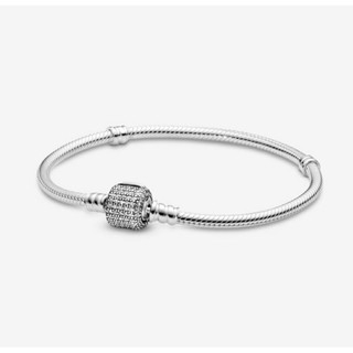 (พร้อมส่ง)*New*Pandora Moments Sparkling Pavé Clasp Snake Chain Bracelet Size 18