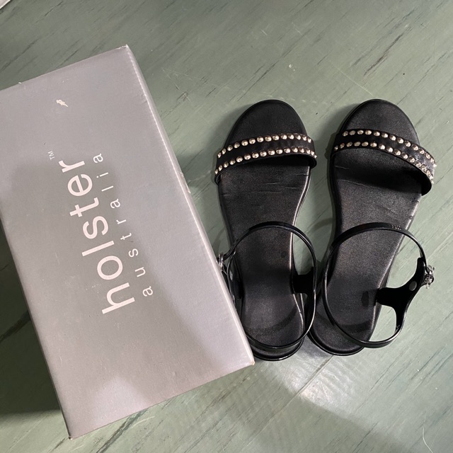 รองเท้าแตะรัดส้น holster