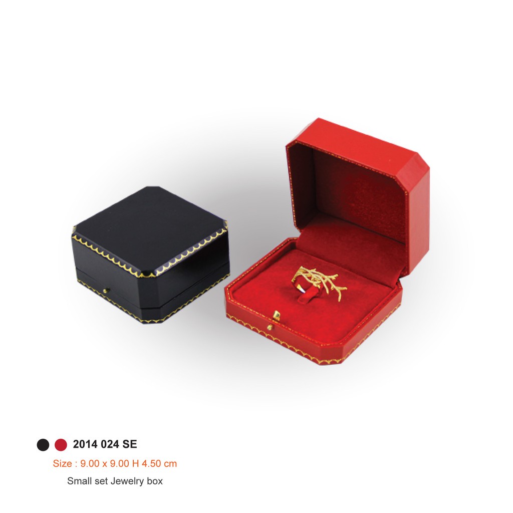 [เหลือ 80.- โค้ด INC1SM1]กล่องเซ็ตกลาง คาเทียร์ Cartier 2014024SE 90x90x45 mm.