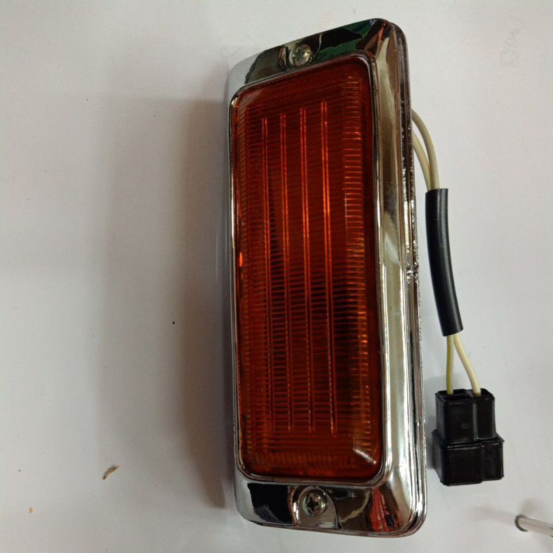 MAZDA 808,RX3 FENDER LAMP-1 PAIR