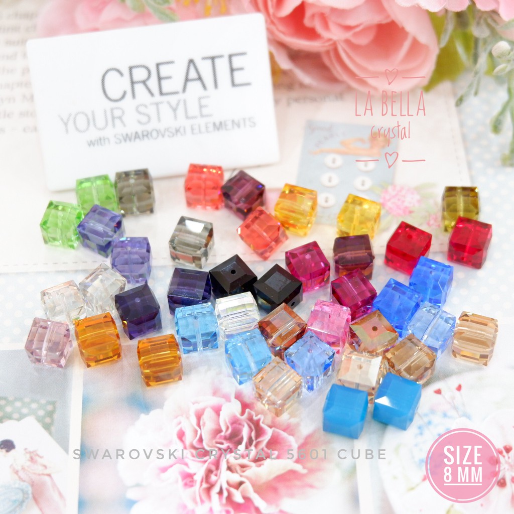 คริสตัลสวารอฟสกี้ 5601 Cube เม็ดสี่เหลี่ยมรูทะลุ ขนาด 8 mm ราคาเม็ดละ 47 บาท