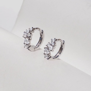 Silvermatters ต่างหูห่วง คริสตัลหิมะ (Crystal Snowflakes Huggie Hoops)