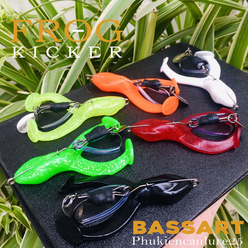 Frog Kicker เหยื่ออ่อนพร้อมช้อนเอฟเฟกต์และใบมีดคู่ป้องกันการพันกัน puukinincaulure25