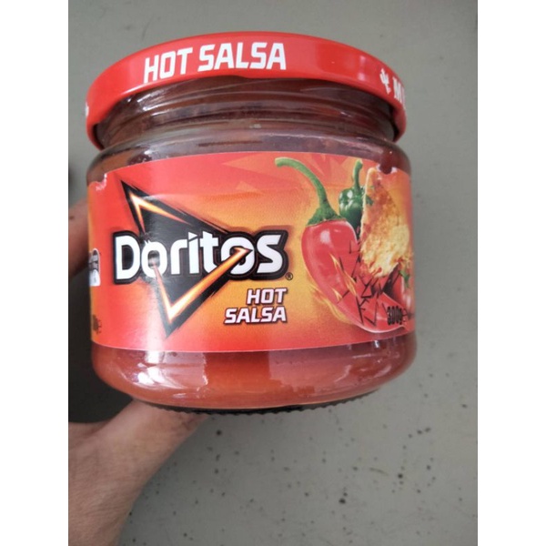 Doritos Hot Salsa Dip Sauce ซอลซัลซ่าเผ็ด โดริโทส 300กรัม  ราคาสุดฟิน