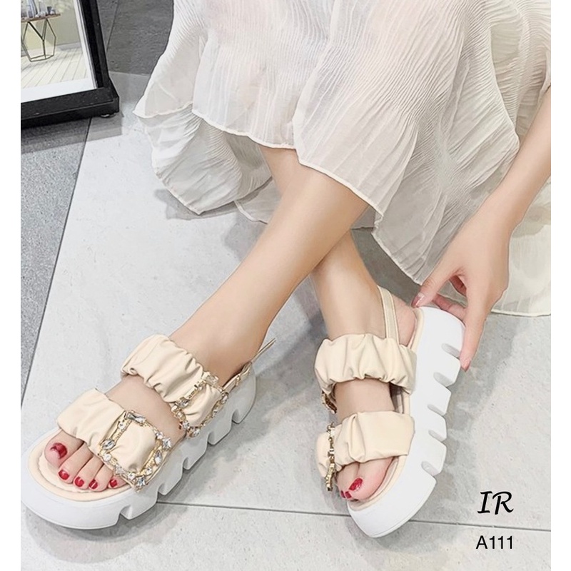 8855 รองเท้ามัฟฟินเพชร ใส่สบาย พื้นสูงกำลังดี