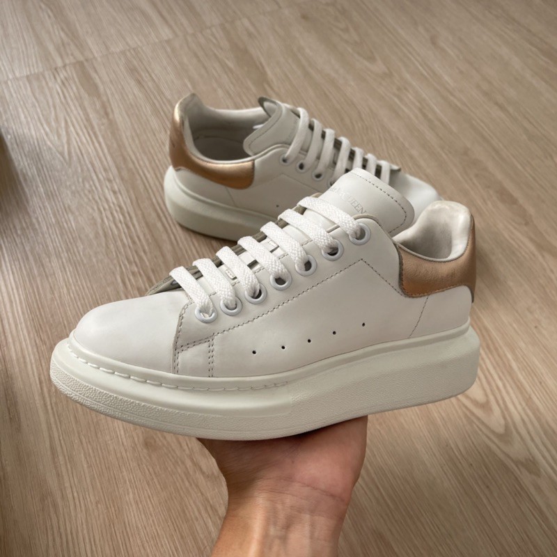 รองเท้าผู้หญิง Alexander Mcqueen Rose Gold แท้