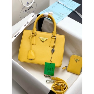 กระเป๋า พราด้า saffino bag  Size 25cm  Grade origi yellow Box set การันตีความเหมือนที่สุดให้เลยถ่ายสดจากสินค้าจริง100%