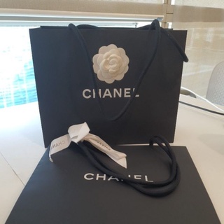 ถุงกระดาษ CHANEL ใหม่