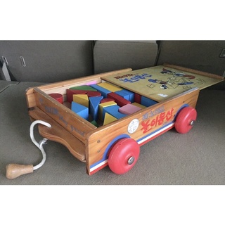 Pinocchio wooden block car ของเล่นไม้ บล๊อคไม้พร้อมรถลากจูง ( มือสองญี่ปุ่น)