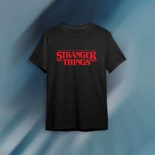 เสื้อยืด พิมพ์ลายโลโก้ STRANGER THINGS STRANGER THINGS สําหรับผู้ชาย 【S-4XL】