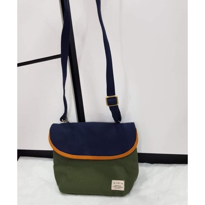 กระเป๋าสะพายข้าง TA.THA.TA Crossbody bag ปรับความยาวสายได้ เปลี่ยนสายเป็น Belt Bagก็ได้ *New&Origina