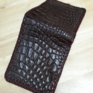 wallet crocodile lacing brown color กระเป๋าสตางค์จระเข้แท้สีน้ำตาล