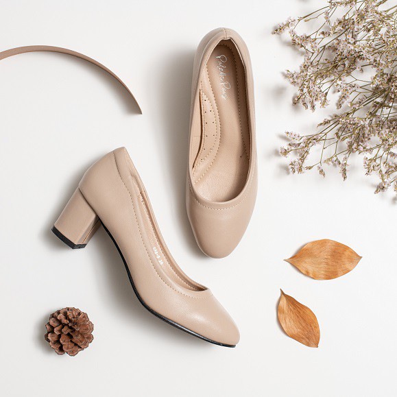 รองเท้าคัชชูส้นสูง 2 นิ้ว รุ่น ELLE สี Mashmellow  *เช็คสินค้าทางแชทก่อนกดสังซื้อทุกครั้ง*