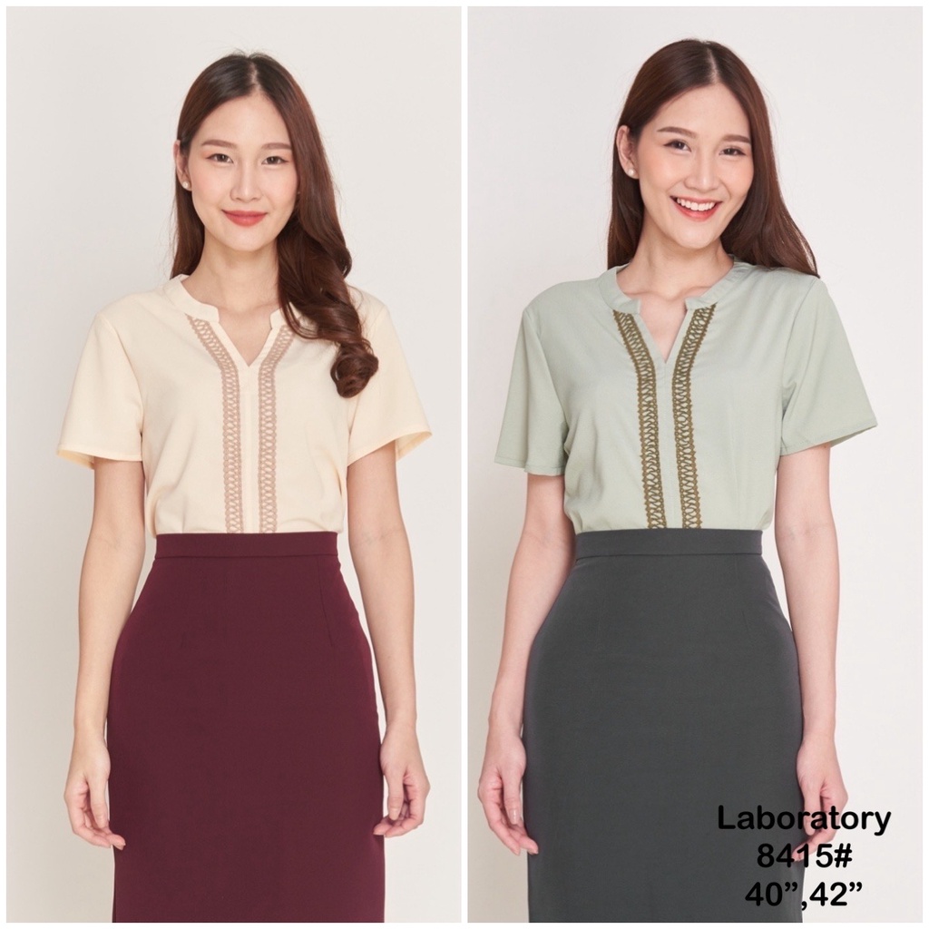 [Easy E-Receipt] *Laboratory* 8415#เสื้อทำงาน เสื้อคอวีแต่งลูกไม้