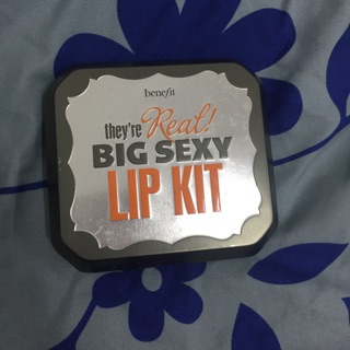 ส่งฟรี!! กล่องเหล็กใส่ของมือ 2 จาก benefit