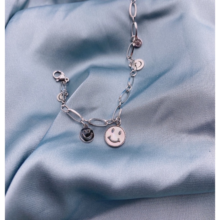 สร้อยข้อมือหน้ายิ้ม สร้อยโซ่ ห้อยจี้มุขกลม สแตนเลส ไม่ลอกไม่ดำ - รูปที่ 5