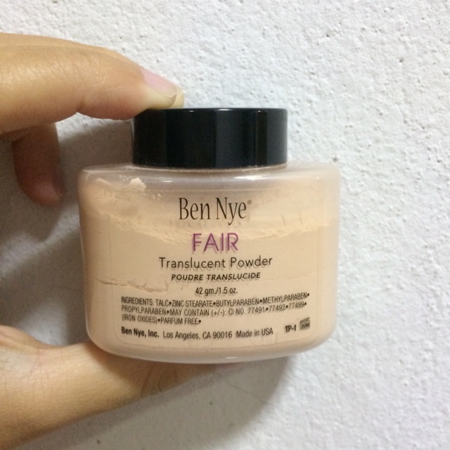 แป้งฝุ่นBen Nye สีFair ของแท้ ใช้ไปไม่กี่ครั้ง