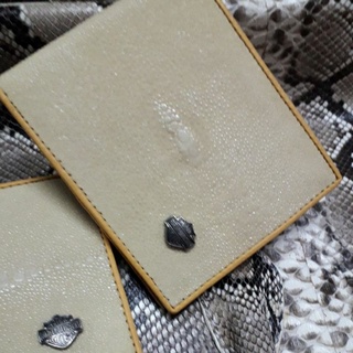 stingray  wallet  กระเป๋าหนังปลากระเบนแท้beige+++++5555