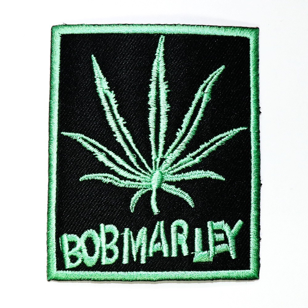 [ ตัวรีดติดเสื้อ ลาย ใบกัญชา รูปกัญชา แนว เร็กเก Bob Marley ] Reggae Ganja Leaf Patch งานปัก DIY ตัว