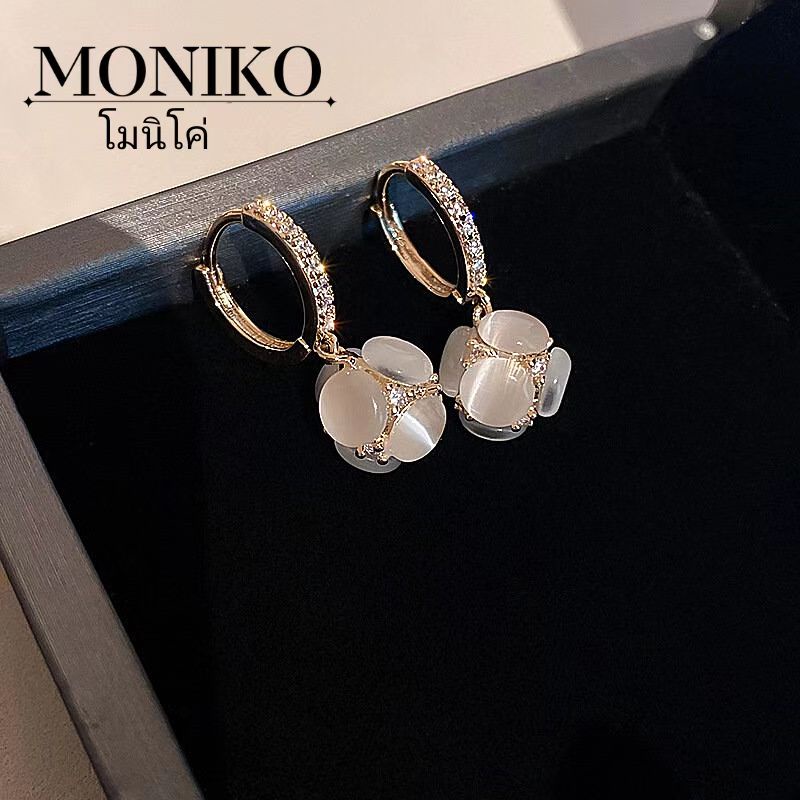 MONIKO S925เงินเข็มต่างหูโอปอล ต่างหูโอปอล์ทรงกลม ประดับเพทาย เครื่องประดับแฟชั่นสำหรับผู้หญิง