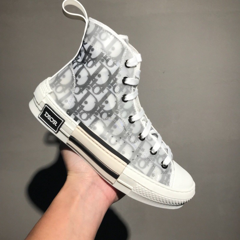 dior kaws sneakers