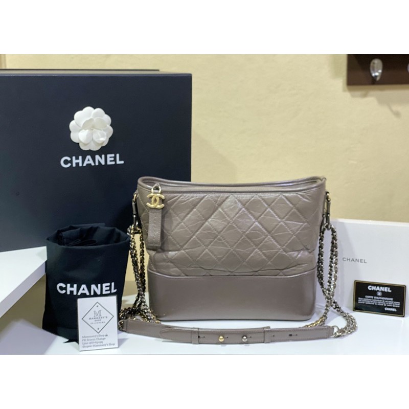 Used✨ Chanel's GABRIELLE Hobo Bag size old Medium Earth leather 