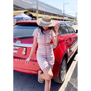 พร้อมส่ง เดรสสั้นไหมพรม เดรสไหมพรมคอกลม งานทอลายชิโนริ ทรงสวยเข้ารูป แต่งกระดุมหน้ายาว เหมาะกับสาวsm