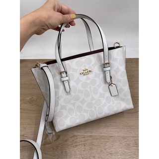 (ผ่อน0%) กระเป๋าสะพายข้าง COACH C4250 MOLLIE TOTE 25 IN SIGNATURE CANVAS ลายซี สีขาว
