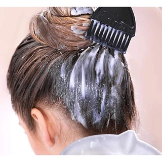 AT.Store ชุดอุปกรณ์ย้อมผม ชุดถ้วยย้อมผม ทำสีผม มีอุปกรณ์ให้ 5 ชิ้น ถ้วย ถุงมือ1คู่ หวี แปรง 9275