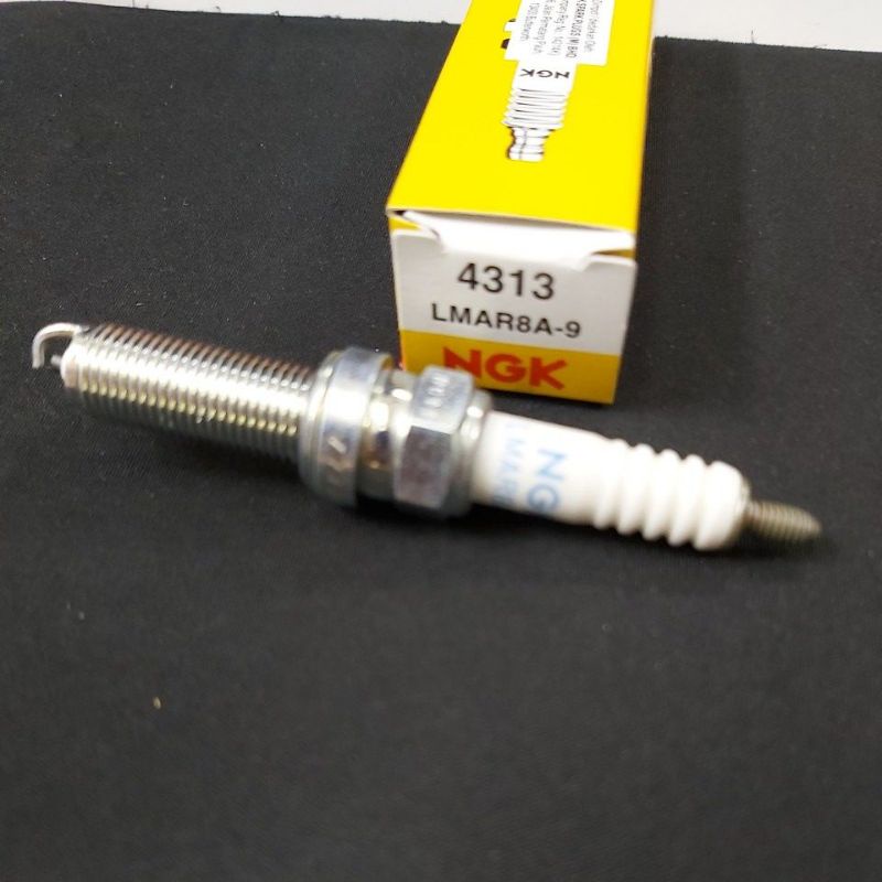 YAMAHA XMAX,MT07 SPARK PLUG LMAR8A-9 NGK