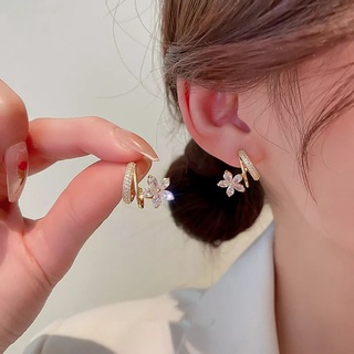 ต่างหูดอกไม้คริสตัล • Crystal Flower Earrings