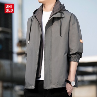 Uniqlo เสื้อแจ็กเก็ตลําลอง มีฮู้ด ทรงหลวม สองชั้น สไตล์พอร์ต สําหรับผู้ชาย