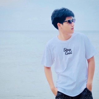 29decem - เสื้อยืดลาย Stay Cool